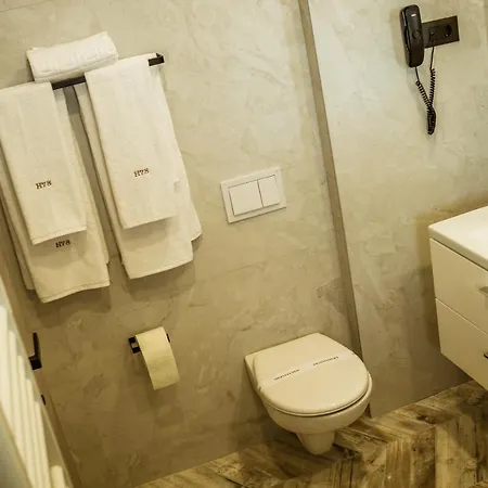 Sonio Boutique 3* 马马亚