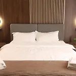 Sonio Boutique Mamaia