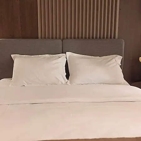 Sonio Boutique Mamaia